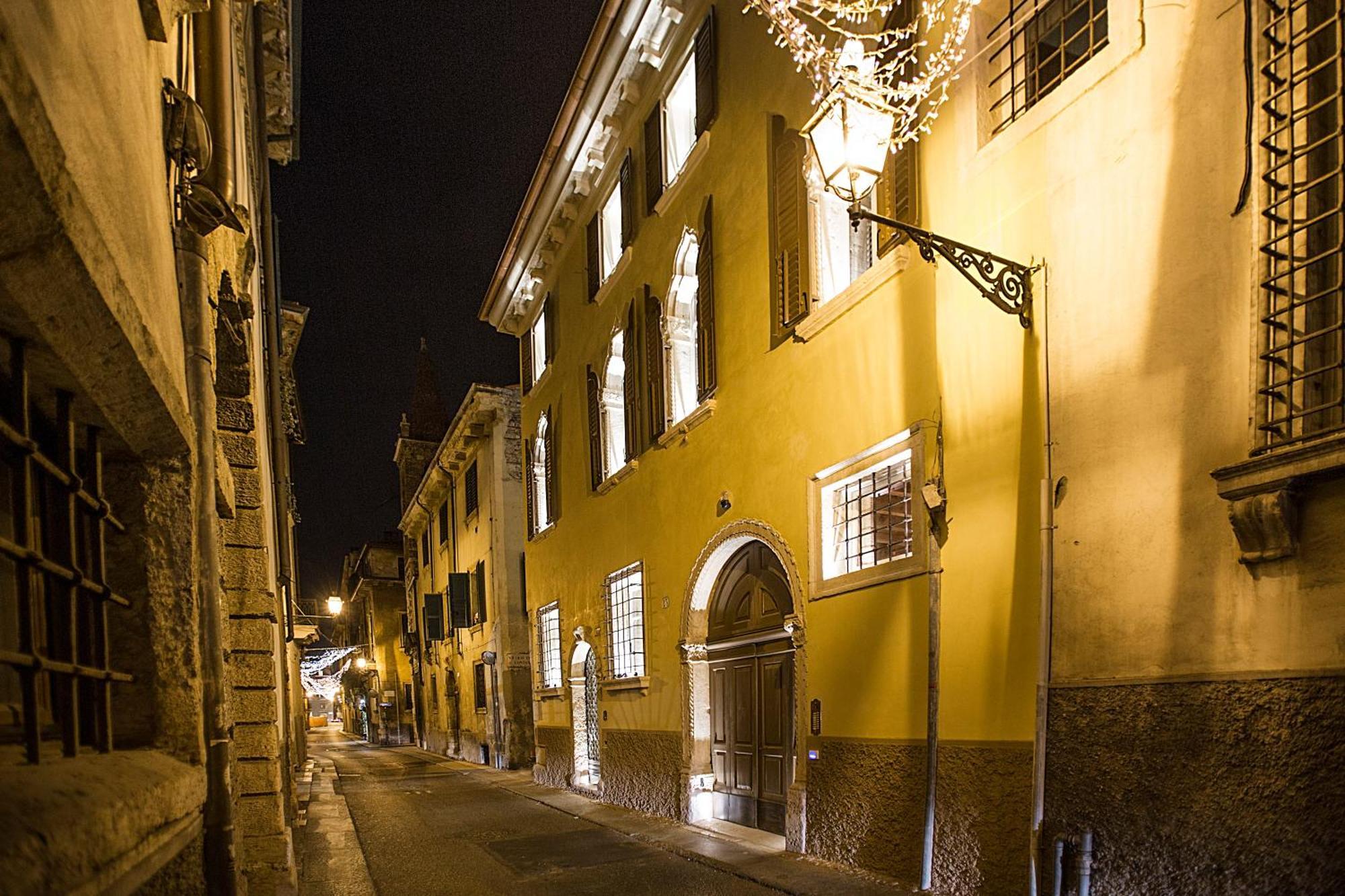 Residenza Palazzo Brenzoni Leilighet Verona Eksteriør bilde